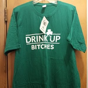 Drink up Bitches Men's Short Sleeve Green XL T Shirt New with Tag